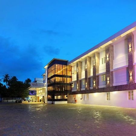 Hotel Apsara Shoranur Ngoại thất bức ảnh