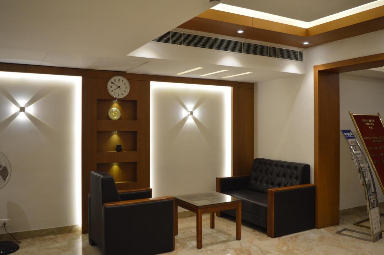 Hotel Apsara Shoranur Ngoại thất bức ảnh