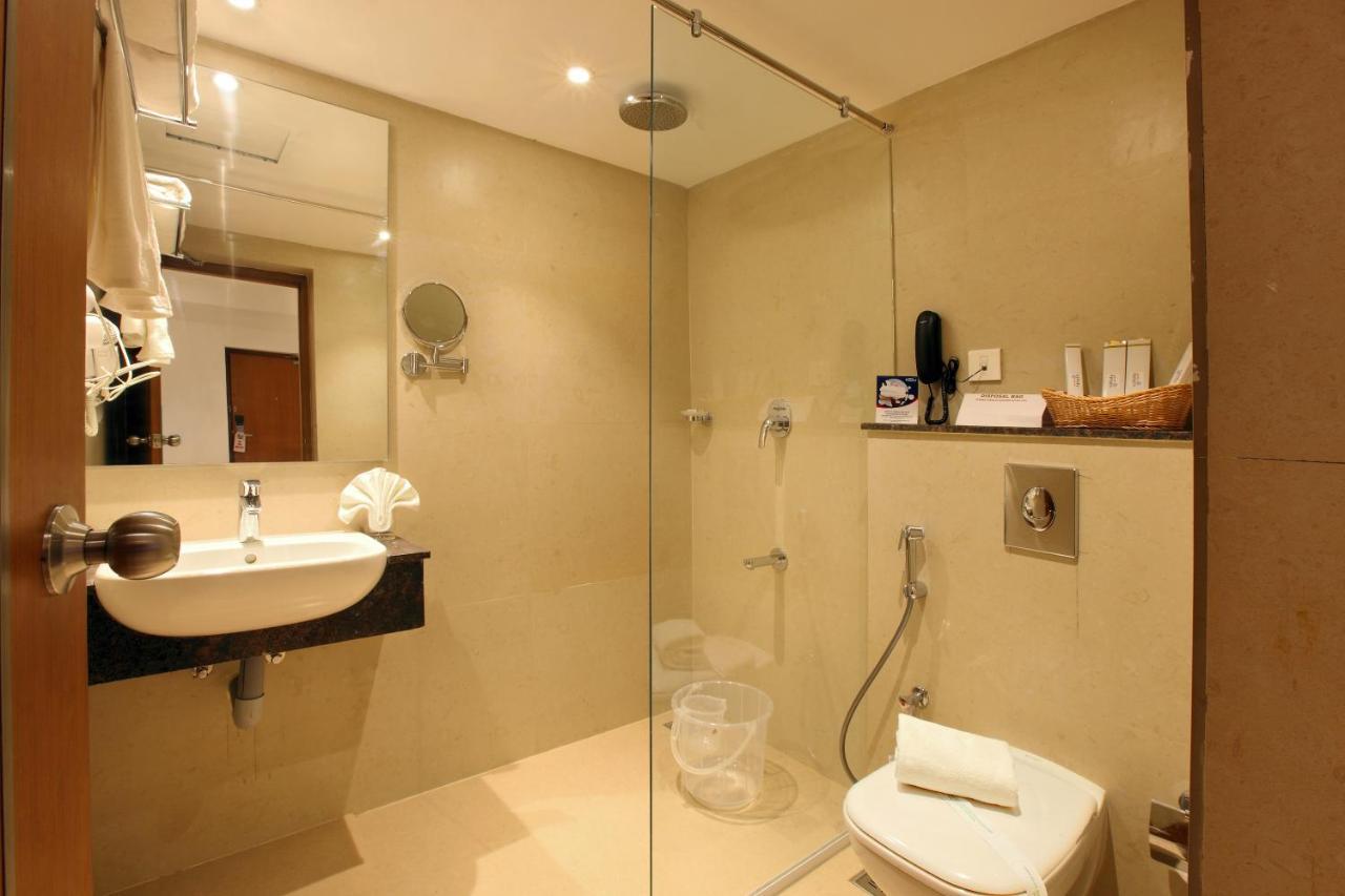 Hotel Apsara Shoranur Ngoại thất bức ảnh