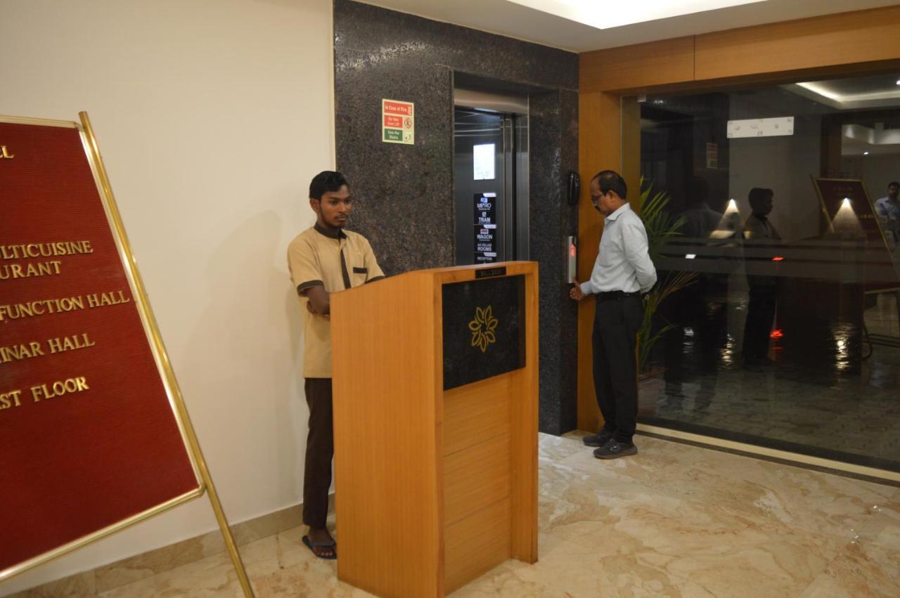 Hotel Apsara Shoranur Ngoại thất bức ảnh