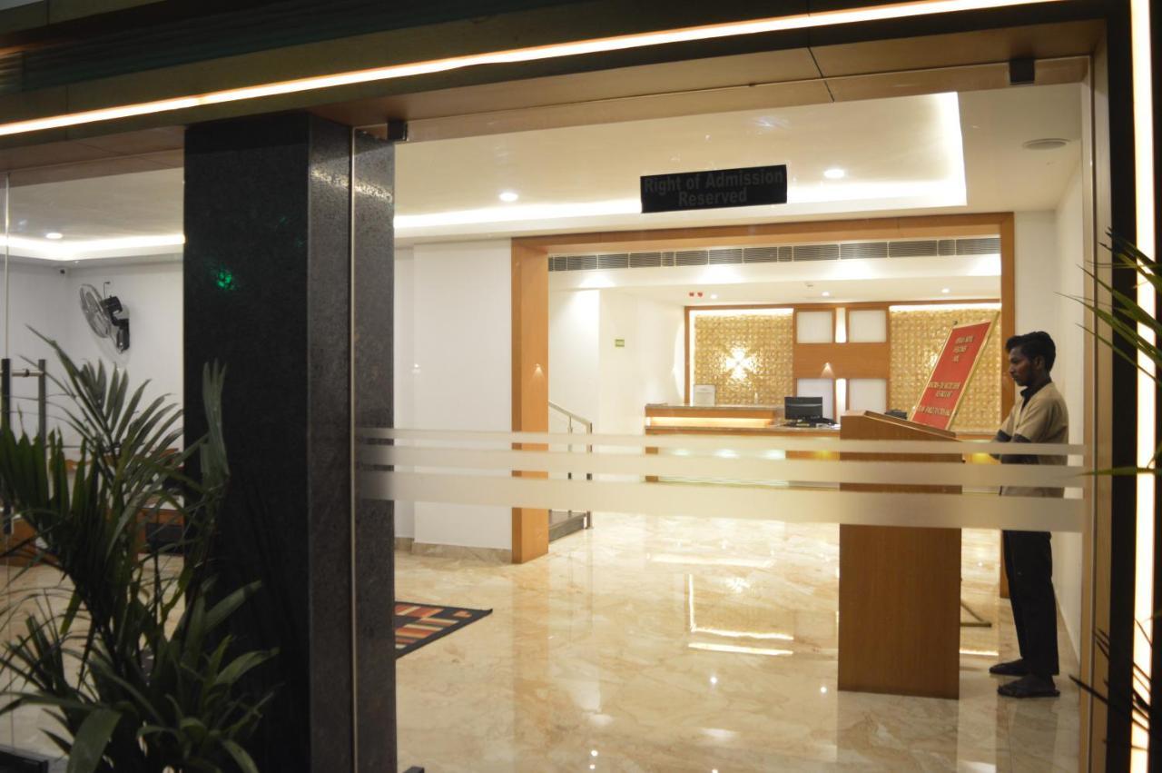 Hotel Apsara Shoranur Ngoại thất bức ảnh