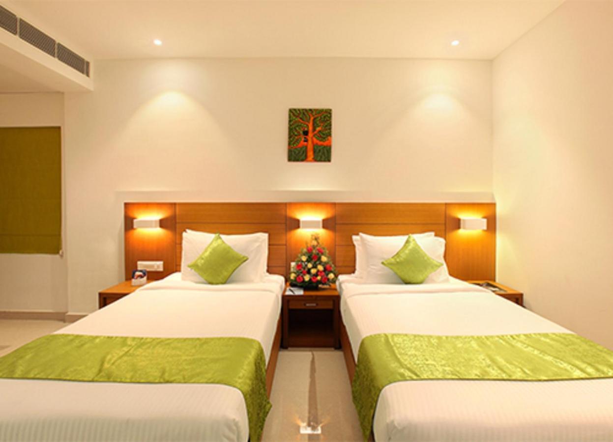 Hotel Apsara Shoranur Ngoại thất bức ảnh