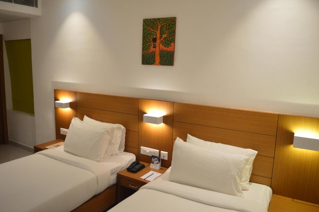 Hotel Apsara Shoranur Ngoại thất bức ảnh
