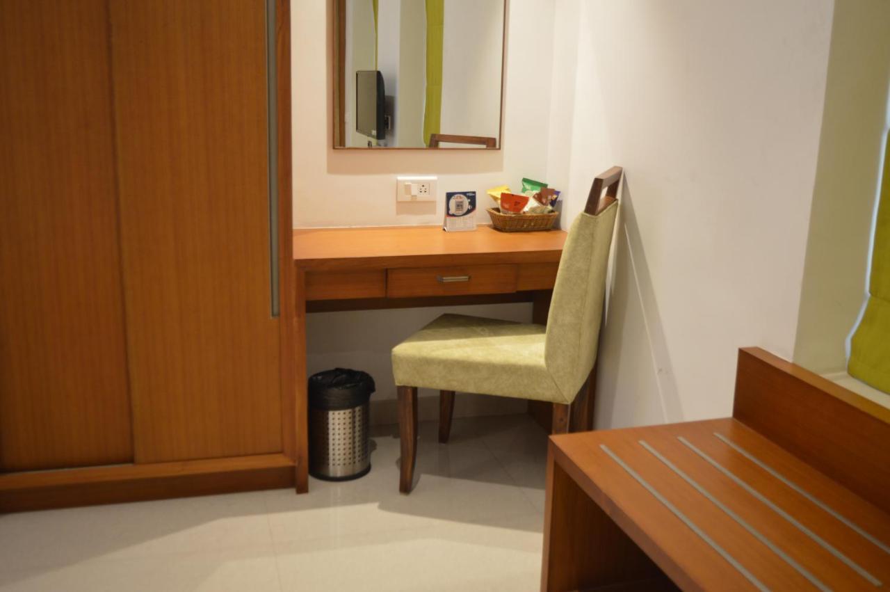 Hotel Apsara Shoranur Ngoại thất bức ảnh