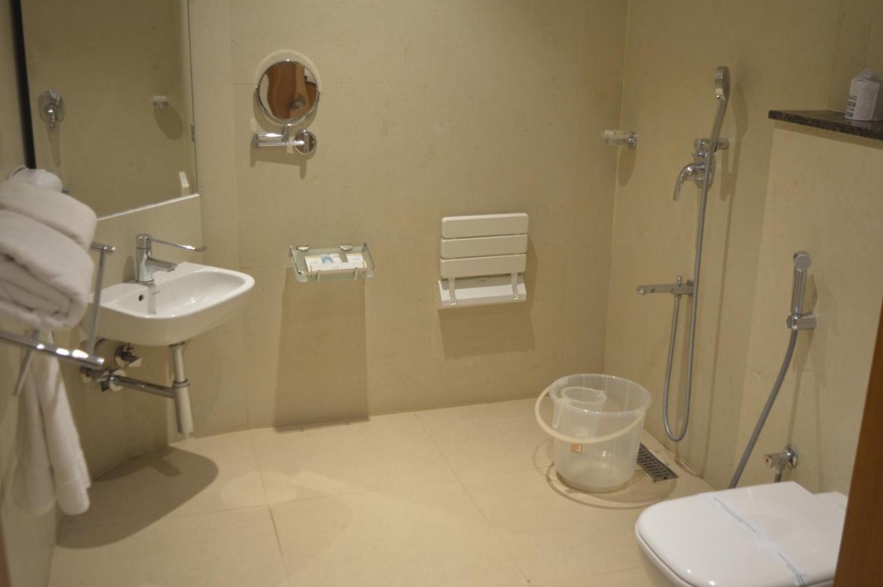Hotel Apsara Shoranur Ngoại thất bức ảnh